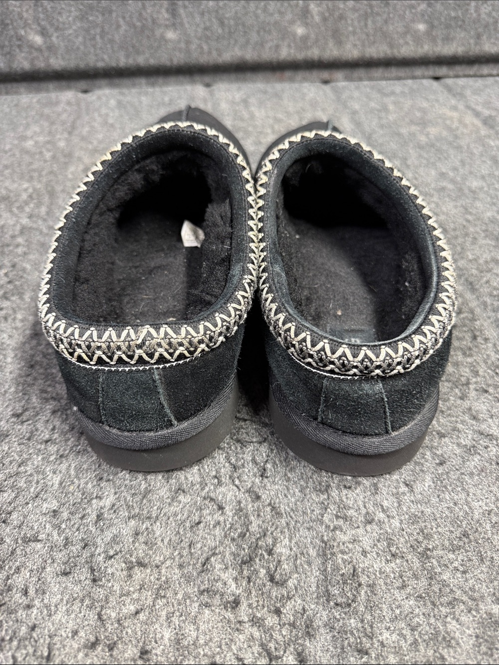 UGG Black Suede Men’s Slip-On Moccasin - Picture 4 of 9